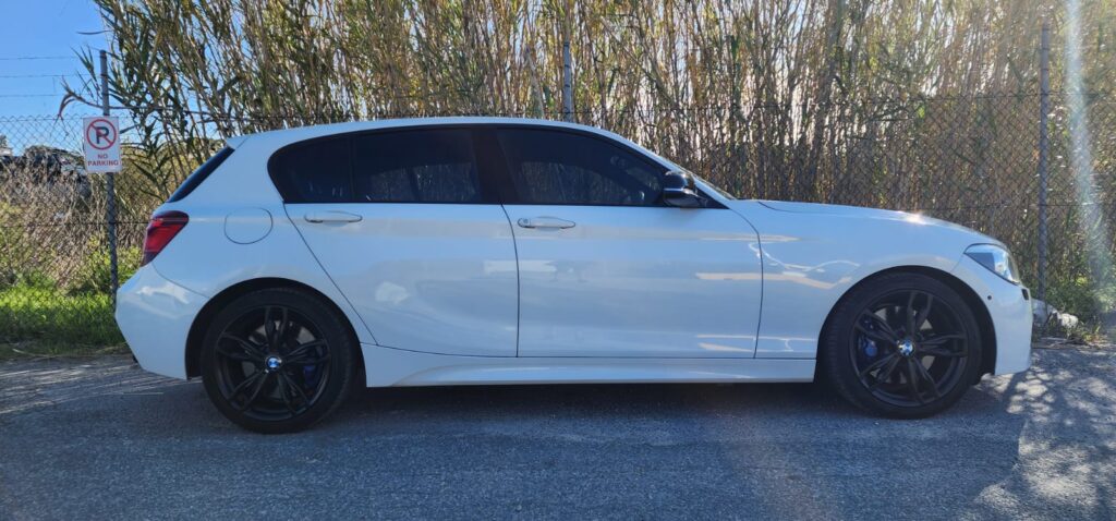 BMW 1-serie 4-door coupe grey - Image 1